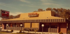vintage-sizzler-restaurant-exterior